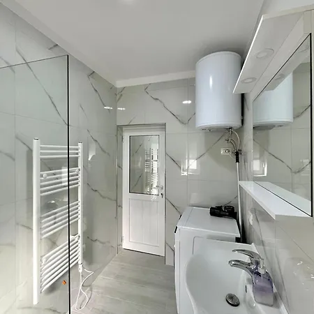 아파트 Charm Hideaway *
